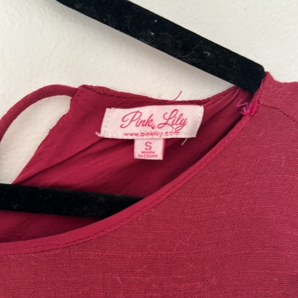 Pink Lily Size Small Dress - Red/Maroon with Ruffles & Puff Sleeves - Picture 3 of 6
